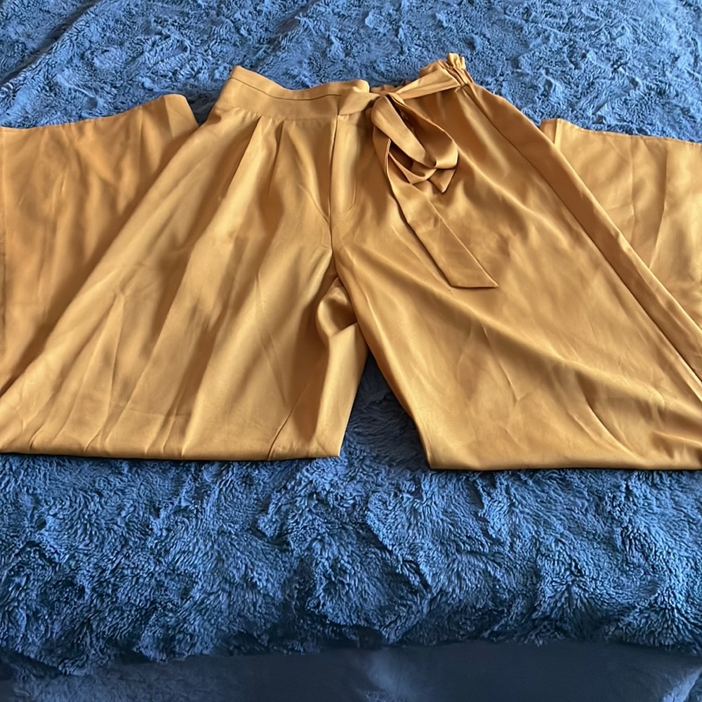 Charlotte Russe Wide Leg Pant